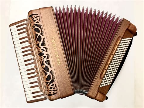 The KingLine series features hand-made reeds and tone chamber with the finest mechanics available from Italy. . Brandoni accordion